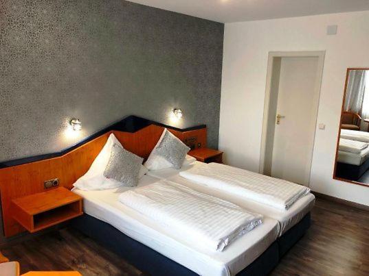 Hotel 9-Enhof Wuppertal Extérieur photo